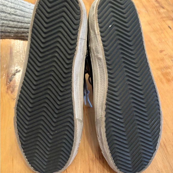 Golden Goose
Women's Slide Classic Leather Sneakers, Size 7, worn twice. - Picture 8 of 16